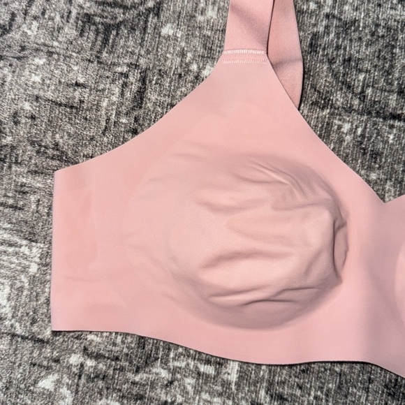 Knix V neck padded wireless bra thick straps - Picture 2 of 7